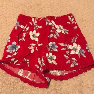 Floral high waisted shorts from Ardene